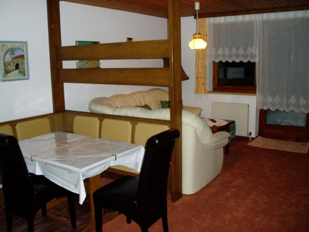 Appartements Landhaus Jaeger Фильцмос Номер фото